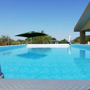  Hébergement de vacances Con Piscina 